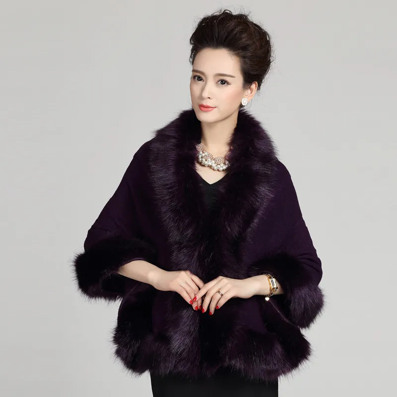 Women's Winter Casual O-Neck Poncho With Faux Fox Fur