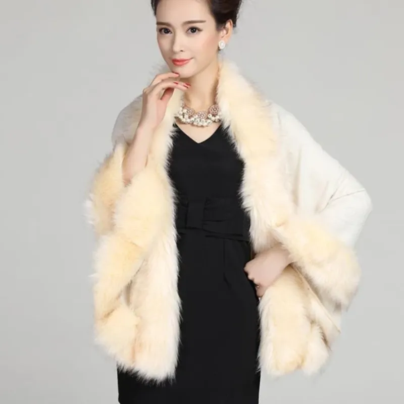 Women's Winter Casual O-Neck Poncho With Faux Fox Fur