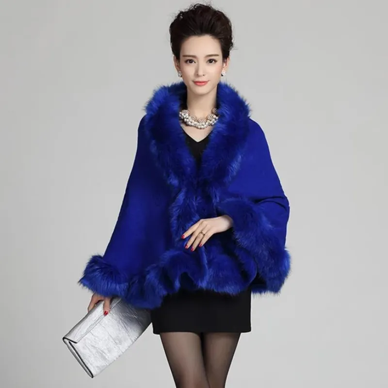 Women's Winter Casual O-Neck Poncho With Faux Fox Fur