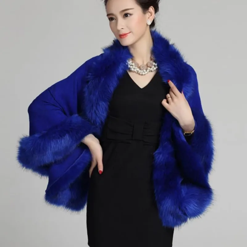 Women's Winter Casual O-Neck Poncho With Faux Fox Fur