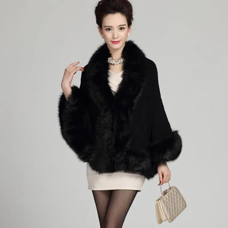 Women's Winter Casual O-Neck Poncho With Faux Fox Fur