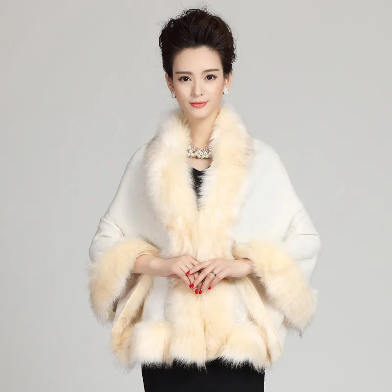 Women's Winter Casual O-Neck Poncho With Faux Fox Fur