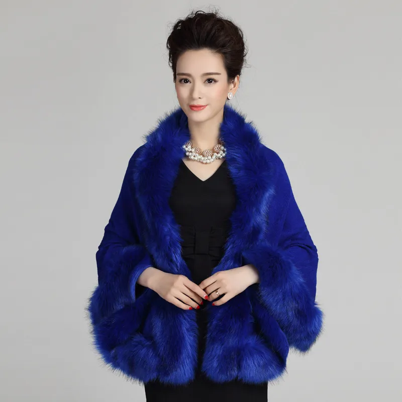 Women's Winter Casual O-Neck Poncho With Faux Fox Fur
