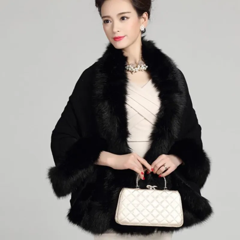 Women's Winter Casual O-Neck Poncho With Faux Fox Fur