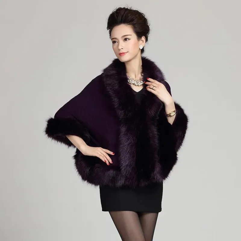 Women's Winter Casual O-Neck Poncho With Faux Fox Fur